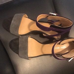 Nine West like new 7 1/2, wedge in beautiful suede like finish; perfect for now!
